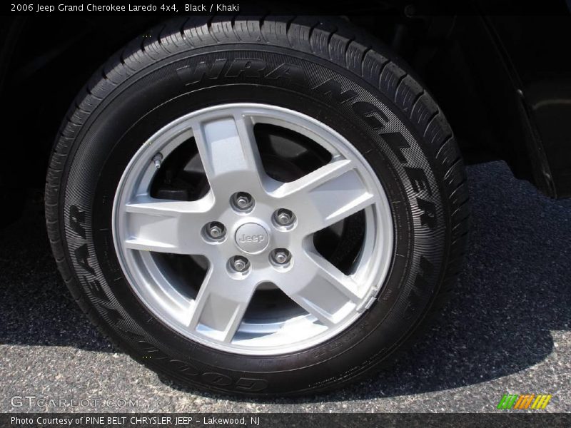 Black / Khaki 2006 Jeep Grand Cherokee Laredo 4x4
