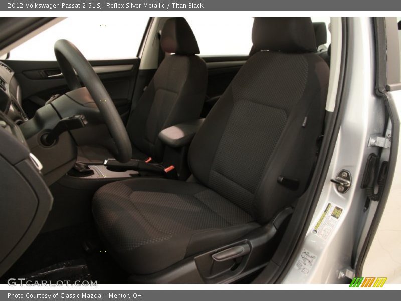 Reflex Silver Metallic / Titan Black 2012 Volkswagen Passat 2.5L S