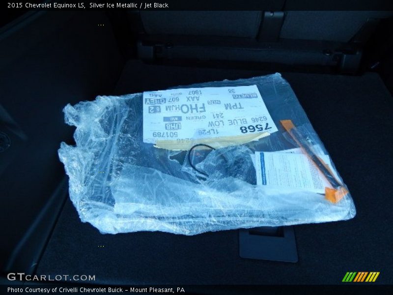 Silver Ice Metallic / Jet Black 2015 Chevrolet Equinox LS