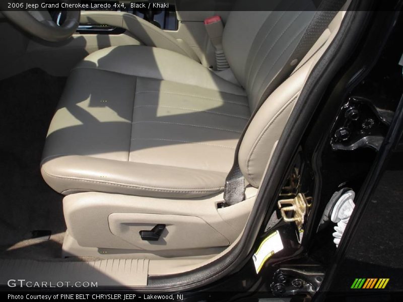 Black / Khaki 2006 Jeep Grand Cherokee Laredo 4x4