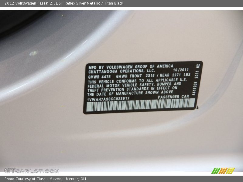Reflex Silver Metallic / Titan Black 2012 Volkswagen Passat 2.5L S