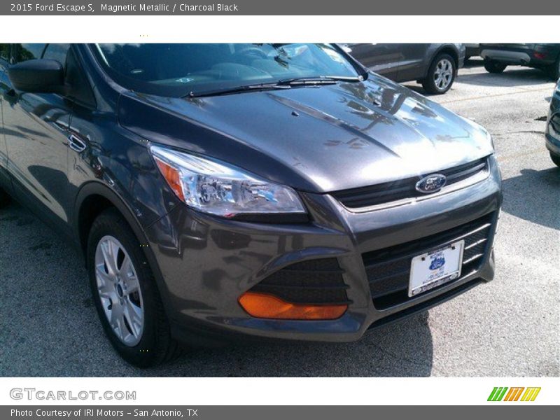 Magnetic Metallic / Charcoal Black 2015 Ford Escape S