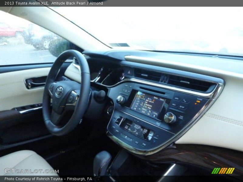 Attitude Black Pearl / Almond 2013 Toyota Avalon XLE