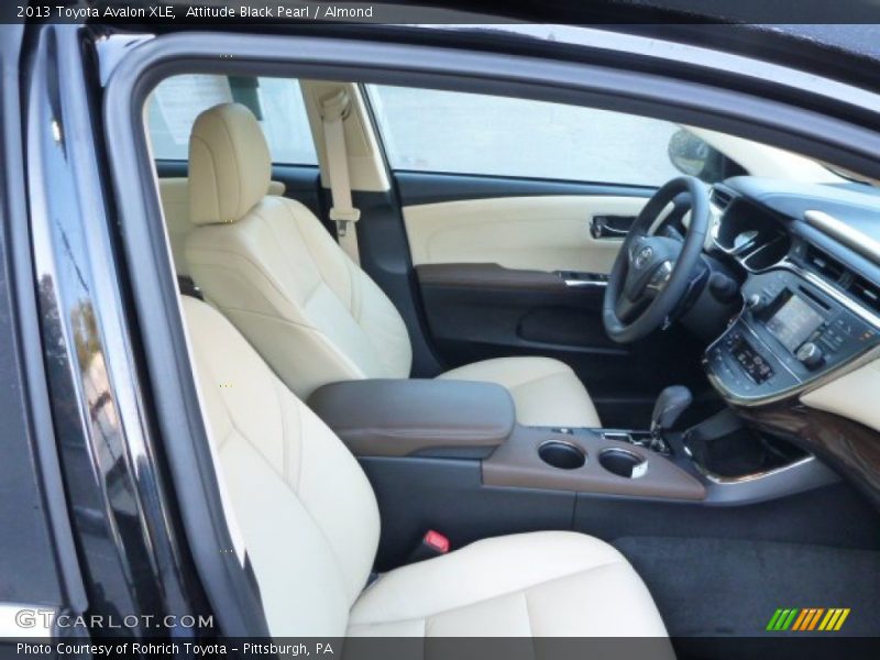 Attitude Black Pearl / Almond 2013 Toyota Avalon XLE