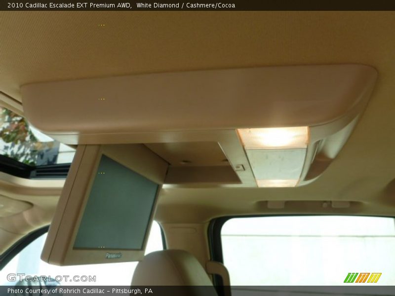 White Diamond / Cashmere/Cocoa 2010 Cadillac Escalade EXT Premium AWD