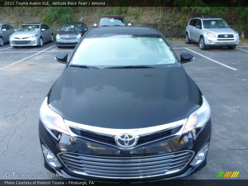Attitude Black Pearl / Almond 2013 Toyota Avalon XLE
