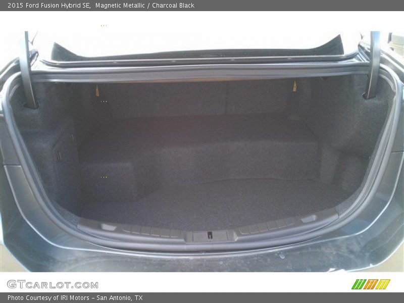  2015 Fusion Hybrid SE Trunk