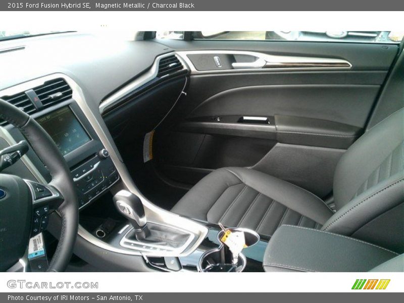 Magnetic Metallic / Charcoal Black 2015 Ford Fusion Hybrid SE