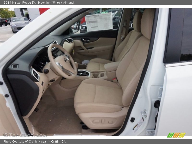 Moonlight White / Almond 2014 Nissan Rogue SV