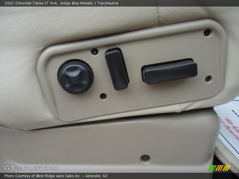 Indigo Blue Metallic / Tan/Neutral 2002 Chevrolet Tahoe LT 4x4