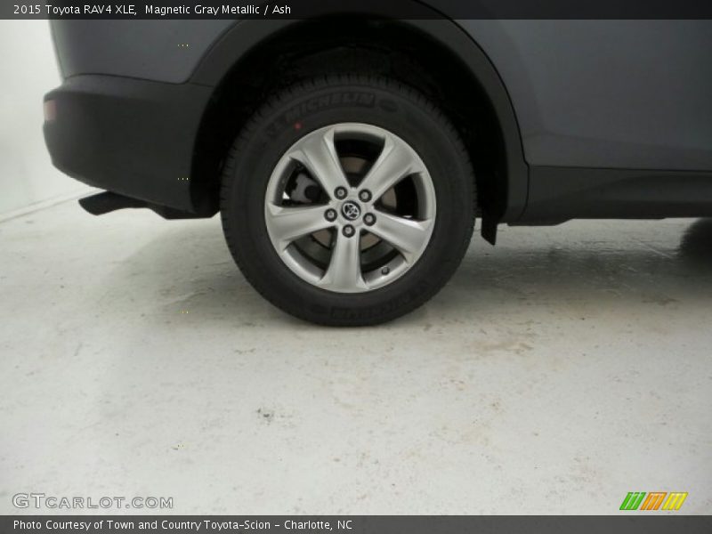 Magnetic Gray Metallic / Ash 2015 Toyota RAV4 XLE