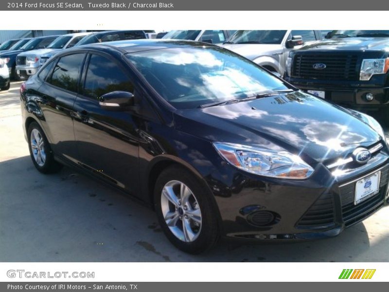 Tuxedo Black / Charcoal Black 2014 Ford Focus SE Sedan