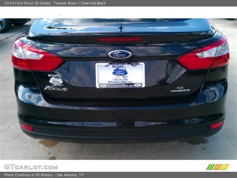 Tuxedo Black / Charcoal Black 2014 Ford Focus SE Sedan