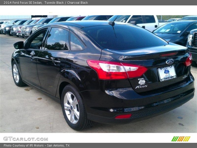 Tuxedo Black / Charcoal Black 2014 Ford Focus SE Sedan