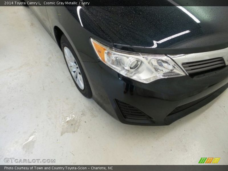 Cosmic Gray Metallic / Ivory 2014 Toyota Camry L