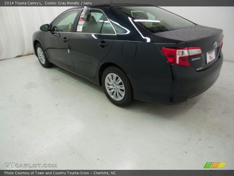 Cosmic Gray Metallic / Ivory 2014 Toyota Camry L