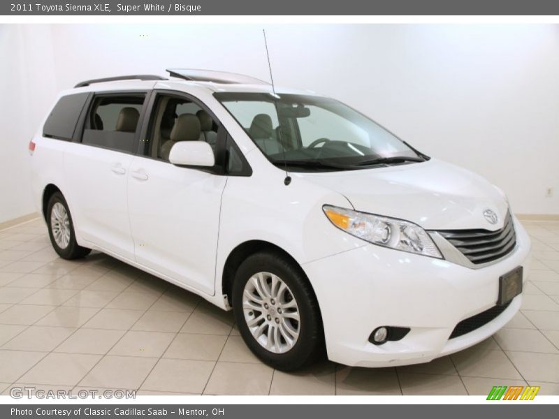 Super White / Bisque 2011 Toyota Sienna XLE