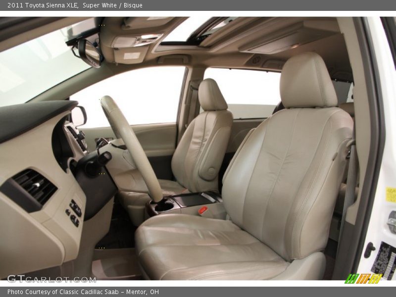 Super White / Bisque 2011 Toyota Sienna XLE