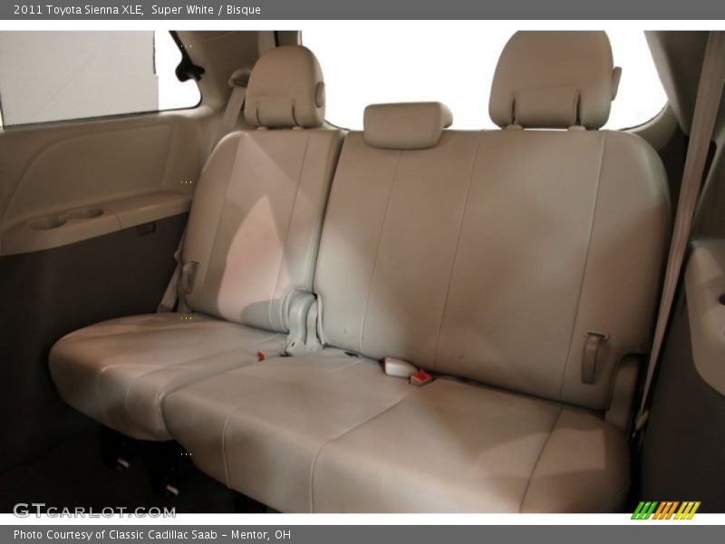 Super White / Bisque 2011 Toyota Sienna XLE