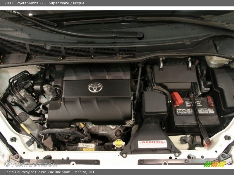 Super White / Bisque 2011 Toyota Sienna XLE