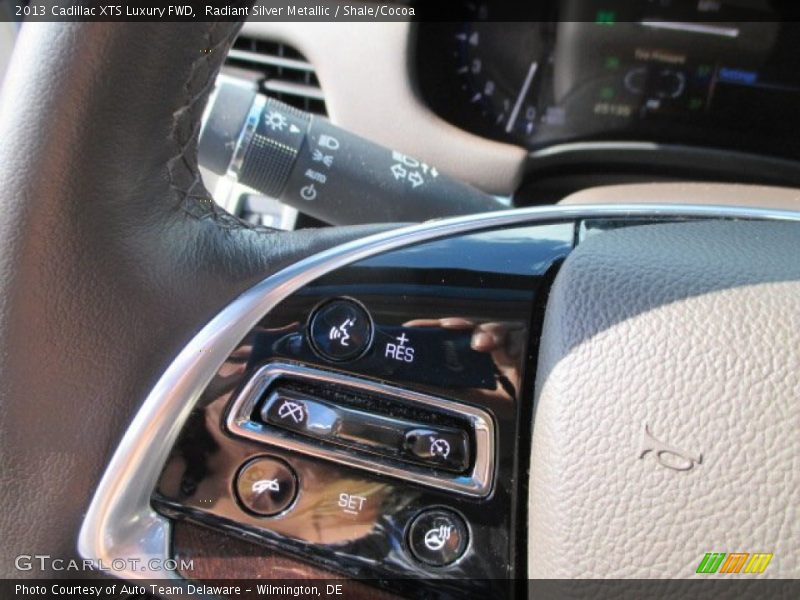 Radiant Silver Metallic / Shale/Cocoa 2013 Cadillac XTS Luxury FWD