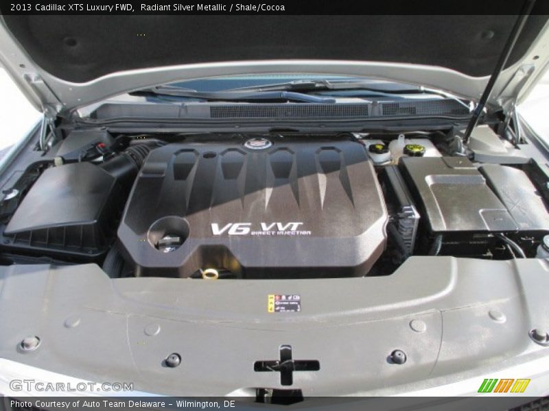 Radiant Silver Metallic / Shale/Cocoa 2013 Cadillac XTS Luxury FWD