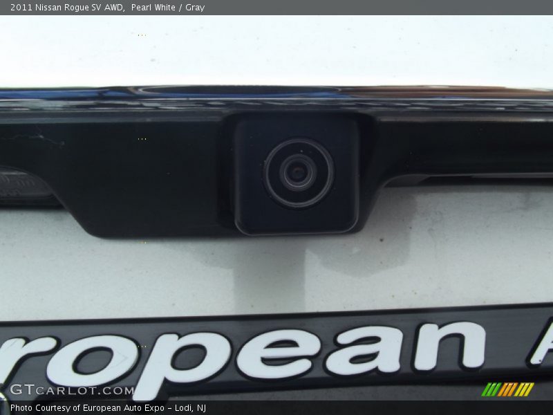 Pearl White / Gray 2011 Nissan Rogue SV AWD