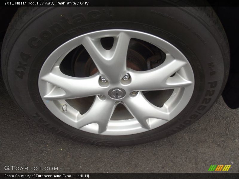 Pearl White / Gray 2011 Nissan Rogue SV AWD