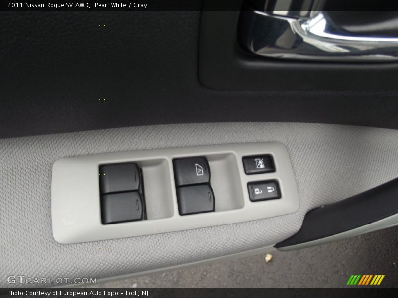Pearl White / Gray 2011 Nissan Rogue SV AWD