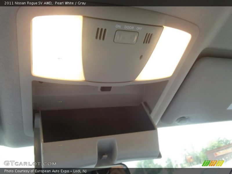 Pearl White / Gray 2011 Nissan Rogue SV AWD