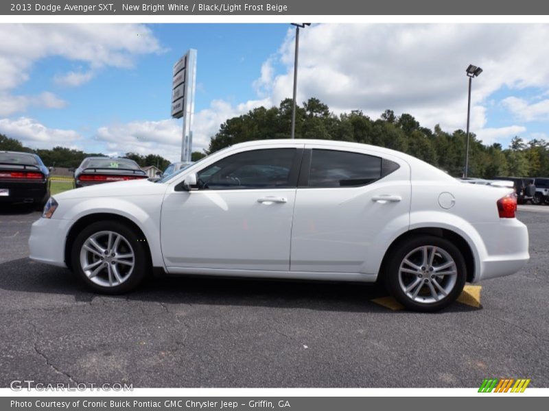 New Bright White / Black/Light Frost Beige 2013 Dodge Avenger SXT