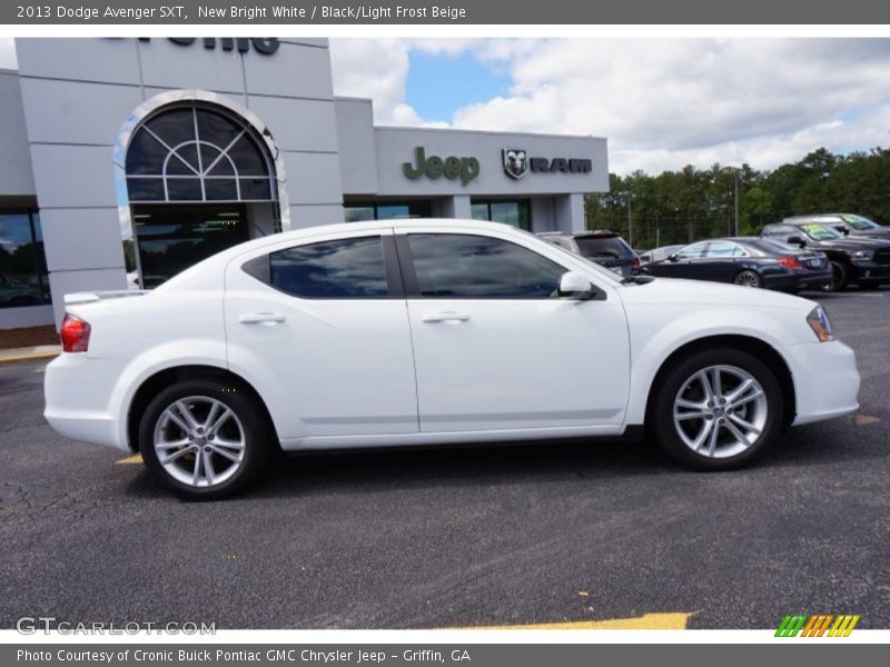 New Bright White / Black/Light Frost Beige 2013 Dodge Avenger SXT