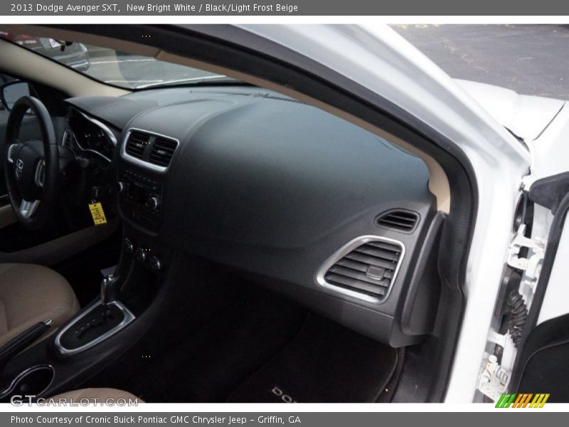 New Bright White / Black/Light Frost Beige 2013 Dodge Avenger SXT