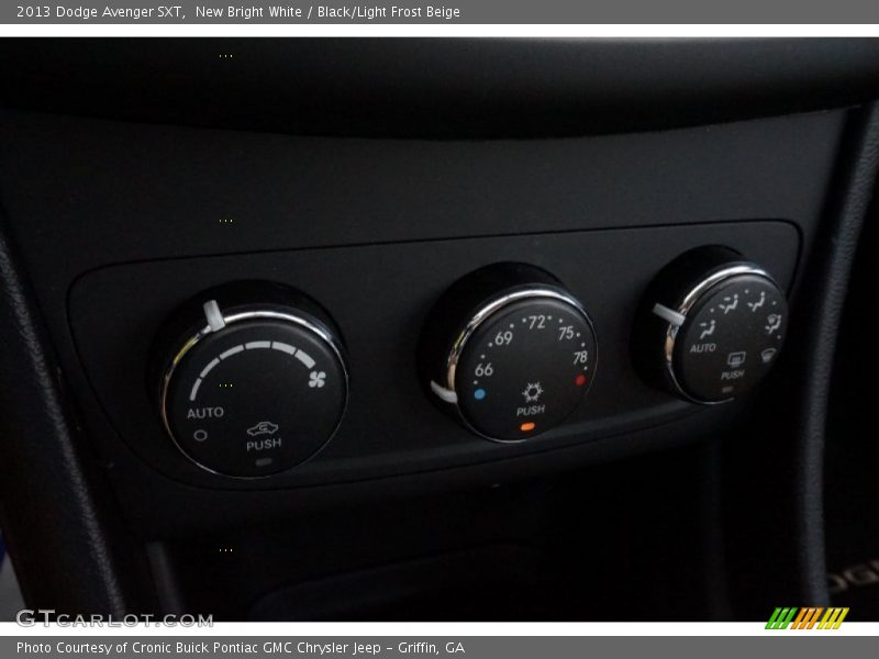 New Bright White / Black/Light Frost Beige 2013 Dodge Avenger SXT