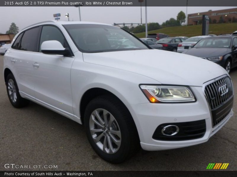 Front 3/4 View of 2015 Q5 2.0 TFSI Premium Plus quattro