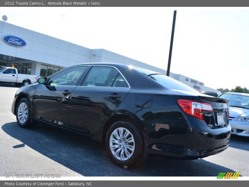 Attitude Black Metallic / Ivory 2012 Toyota Camry L