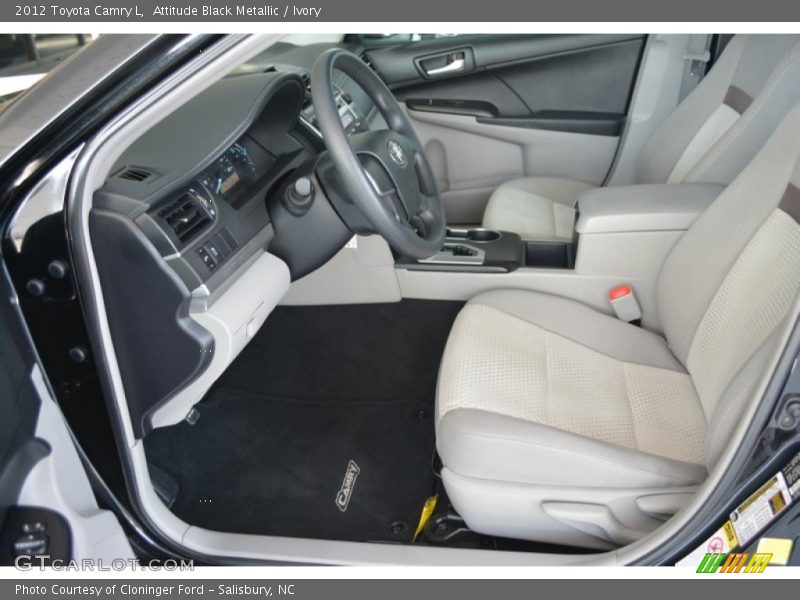 Attitude Black Metallic / Ivory 2012 Toyota Camry L