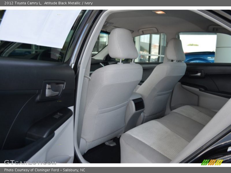 Attitude Black Metallic / Ivory 2012 Toyota Camry L