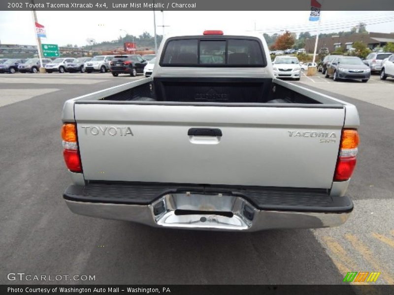 Lunar Mist Metallic / Charcoal 2002 Toyota Tacoma Xtracab 4x4
