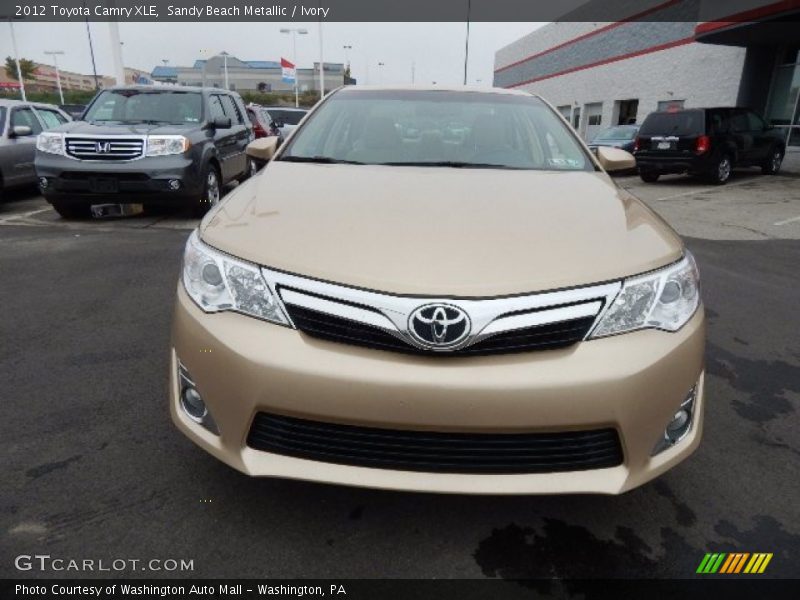Sandy Beach Metallic / Ivory 2012 Toyota Camry XLE