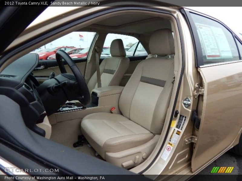 Sandy Beach Metallic / Ivory 2012 Toyota Camry XLE