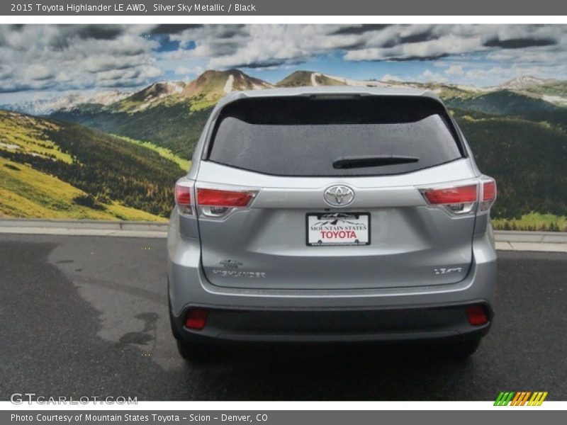Silver Sky Metallic / Black 2015 Toyota Highlander LE AWD