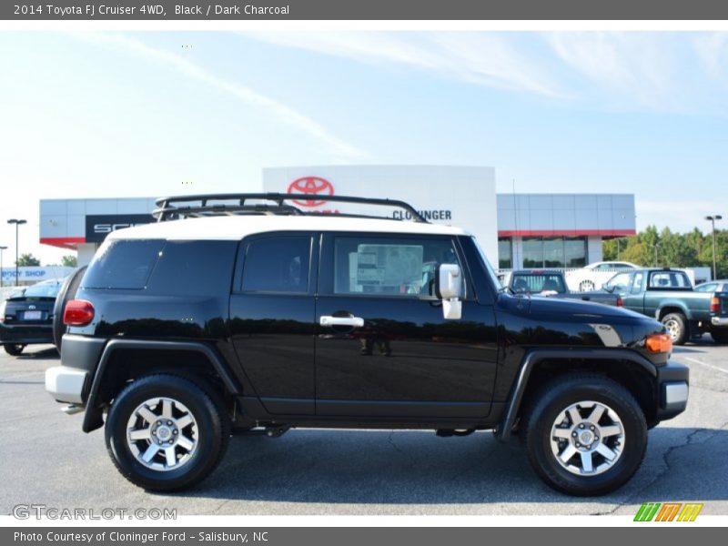 Black / Dark Charcoal 2014 Toyota FJ Cruiser 4WD
