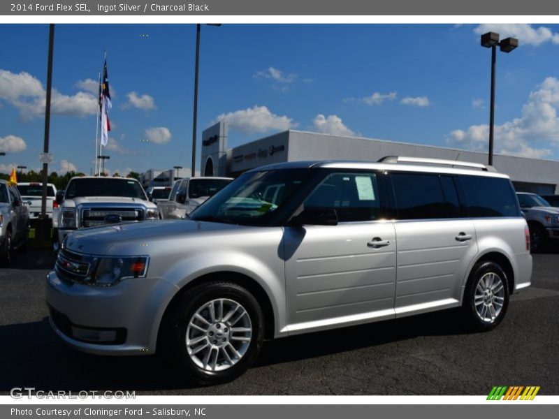 Ingot Silver / Charcoal Black 2014 Ford Flex SEL