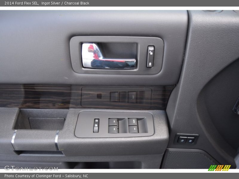 Ingot Silver / Charcoal Black 2014 Ford Flex SEL