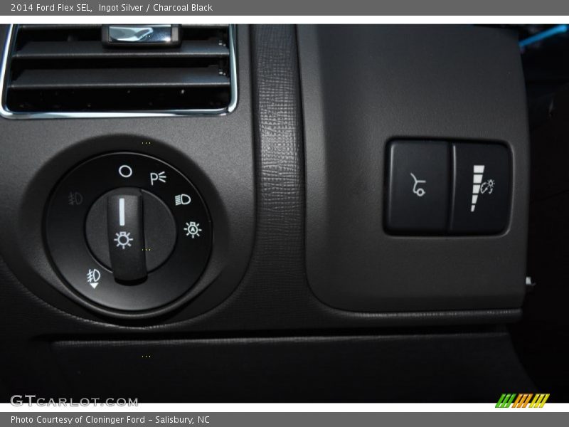Ingot Silver / Charcoal Black 2014 Ford Flex SEL