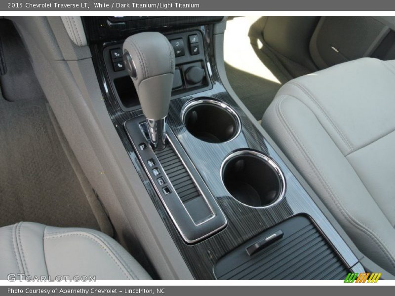 White / Dark Titanium/Light Titanium 2015 Chevrolet Traverse LT