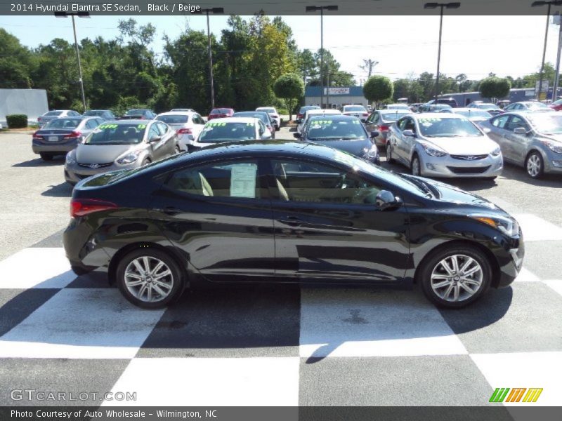 Black / Beige 2014 Hyundai Elantra SE Sedan