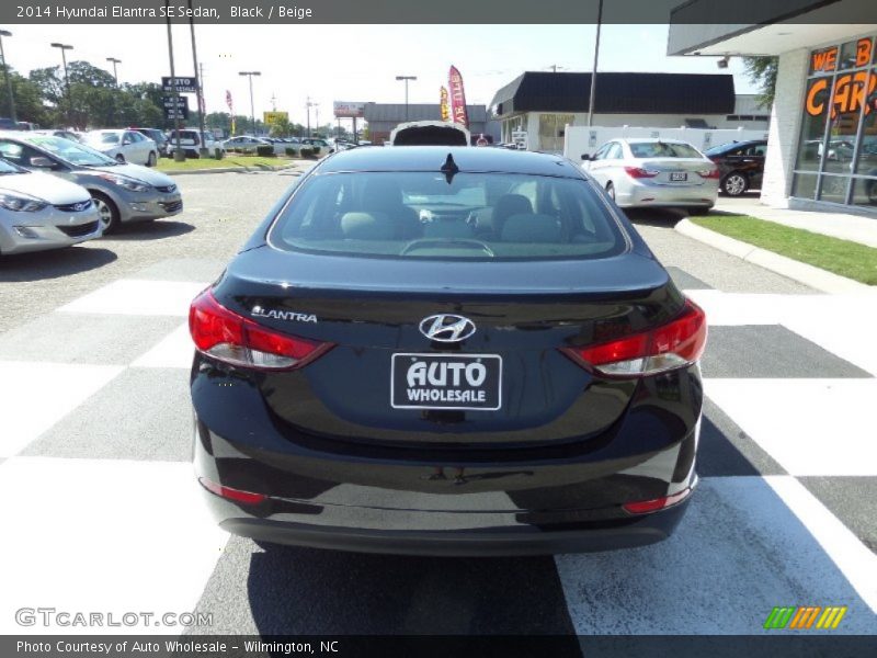 Black / Beige 2014 Hyundai Elantra SE Sedan
