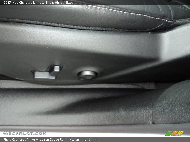 Bright White / Black 2015 Jeep Cherokee Limited
